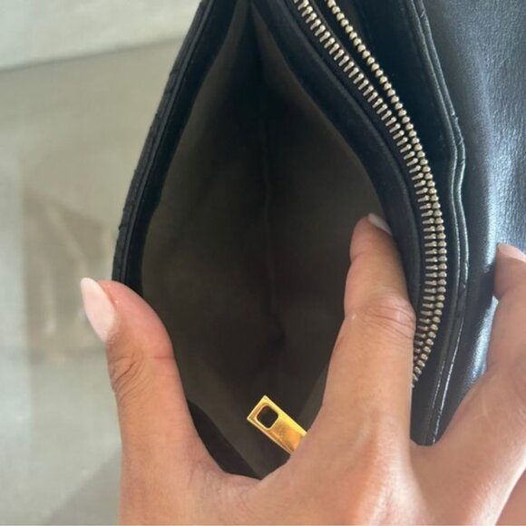 Marc Jacobs Quilted Crossbody Bag in Black - Picture 9 of 15